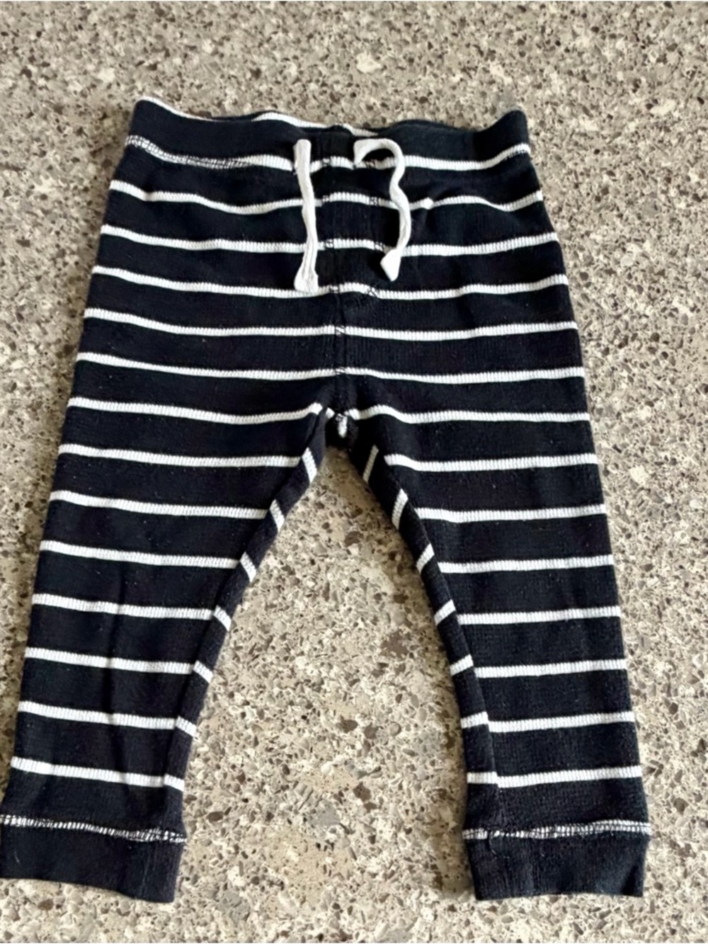 9 Piece l Baby Boy’s Bundle l Size:24M - Picture 6 of 8
